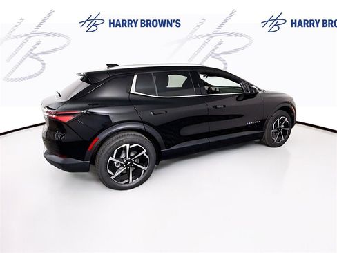 New 2026 Chevrolet Equinox EV LT image 32