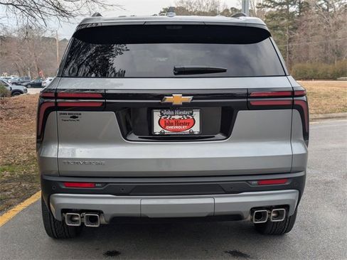 New 2026 Chevrolet Traverse LT w/ Sun and Wheel Package image 3