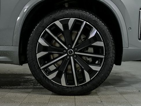 New 2026 Volvo XC90 B6 Plus w/ Protection Package Premier image 35
