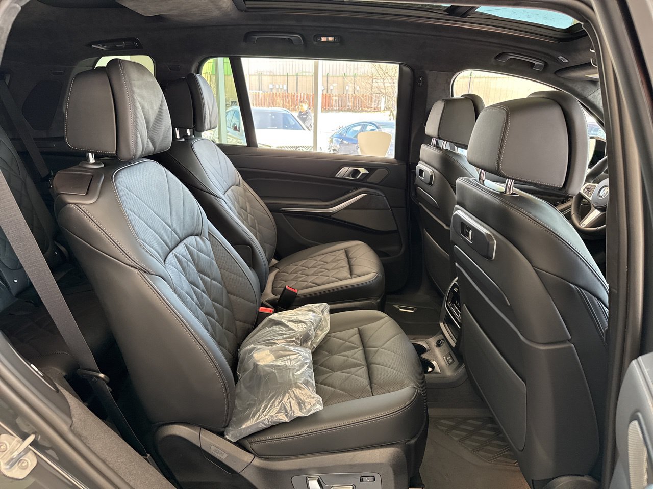 New 2026 BMW X7 xDrive40i w/ M Sport Package AWD/4WD image 51
