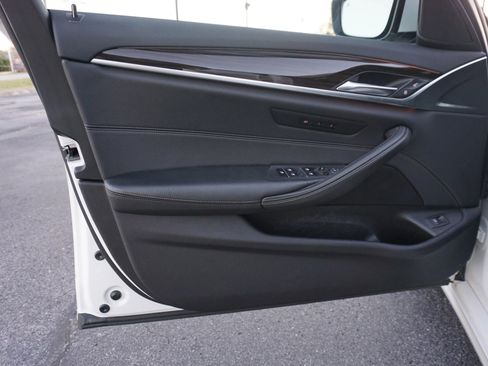 Used 2018 BMW 530i image 18