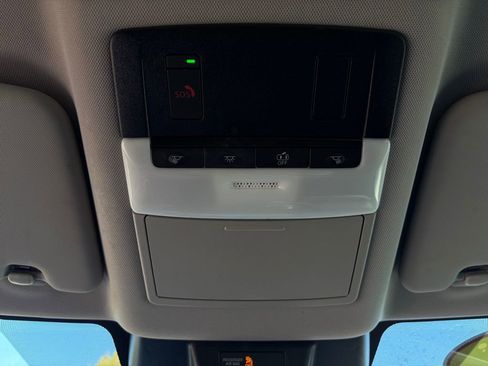 Certified 2021 Nissan Rogue SV image 21