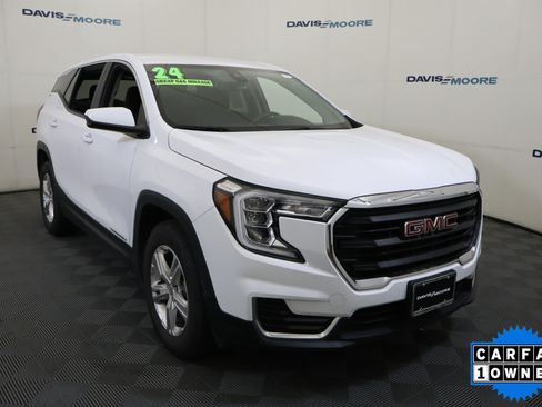 Used 2024 GMC Terrain SLE FWD image 3