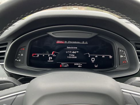 Used 2025 Audi Q7 Premium Plus w/ Premium Plus Package image 21