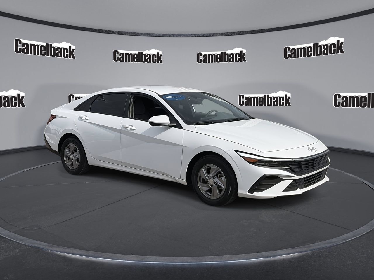 Certified 2024 Hyundai Elantra SE FWD image 1