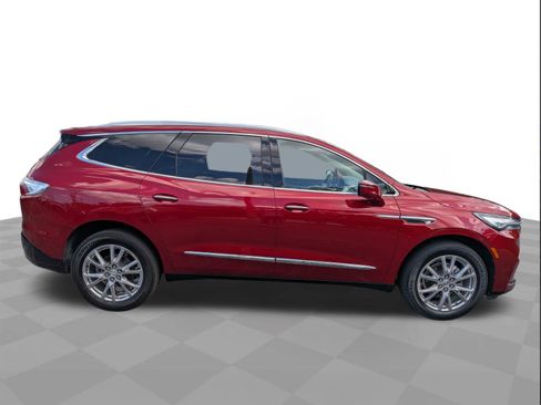 Used 2023 Buick Enclave Essence w/ Experience Buick Package FWD image 3