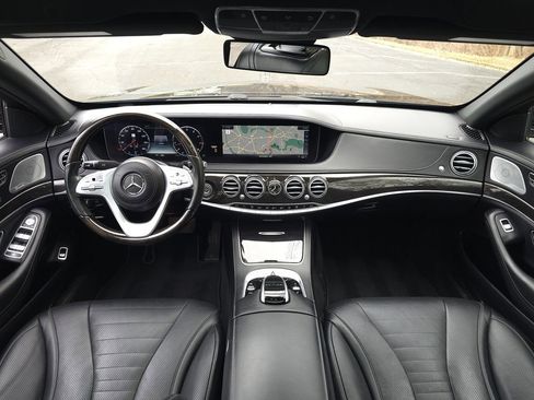 Used 2020 Mercedes-Benz S 560 4MATIC Sedan image 10
