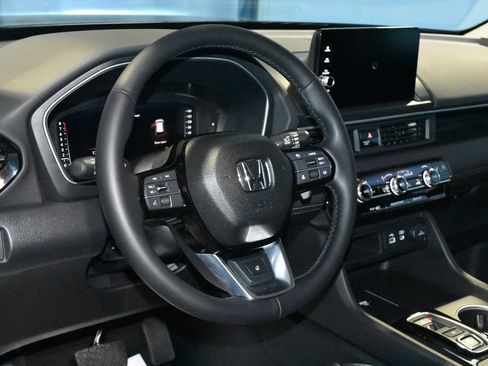 Used 2025 Honda Pilot Elite image 2