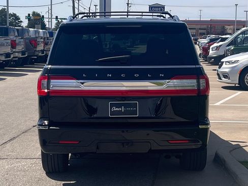 Used 2021 Lincoln Navigator L Reserve AWD/4WD image 5