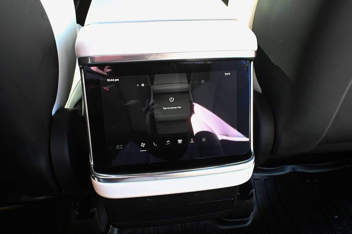 Used 2022 Tesla Model X AWD/4WD image 17