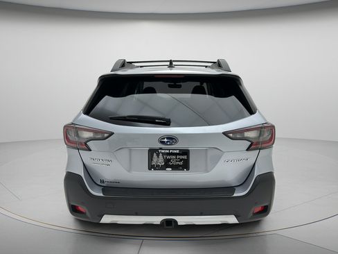 Used 2023 Subaru Outback Limited AWD/4WD image 6