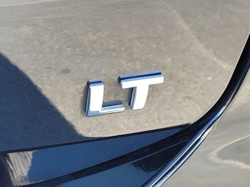 Used 2021 Chevrolet Equinox LT image 13