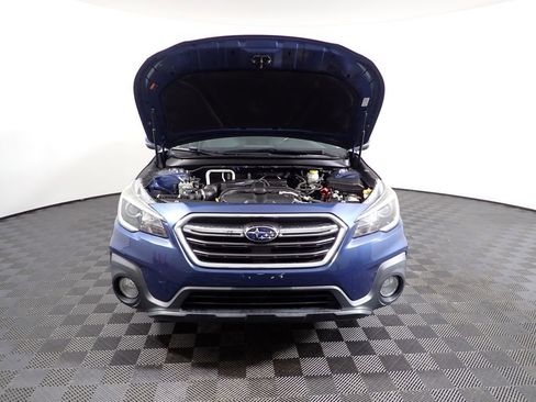 Used 2019 Subaru Outback 2.5i Limited w/ Popular Package #2 image 7