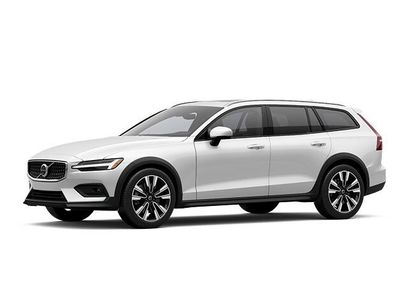 Certified 2023 Volvo V60 B5 Cross Country Ultimate w/ Climate Package