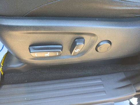 Used 2024 Toyota 4Runner SR5 image 22