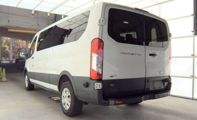Used 2017 Ford Transit 350 XLT RWD image 4