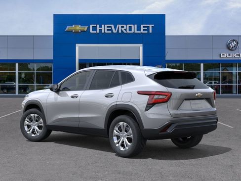 New 2026 Chevrolet Trax LS w/ Driver Confidence Package image 27