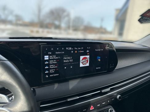 Used 2023 Hyundai Palisade Limited image 13