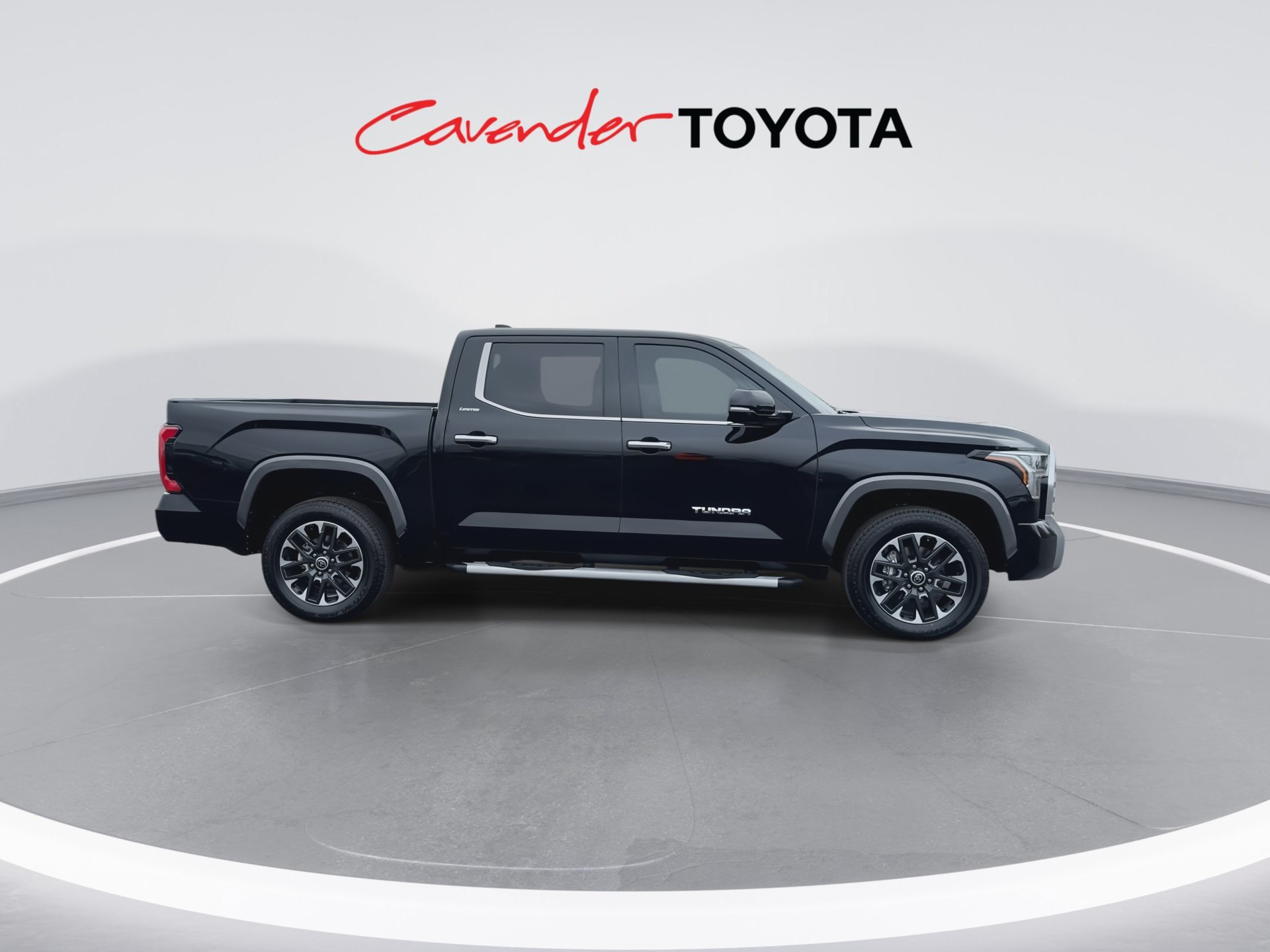 Used 2023 Toyota Tundra Limited AWD/4WD image 9