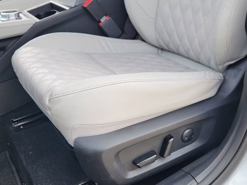 Used 2024 Mitsubishi Outlander SEL FWD image 19