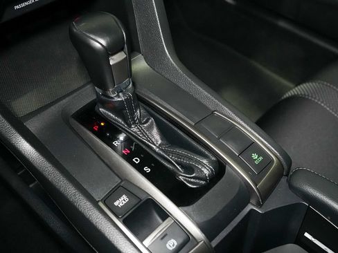 Used 2020 Honda Civic Sport image 14