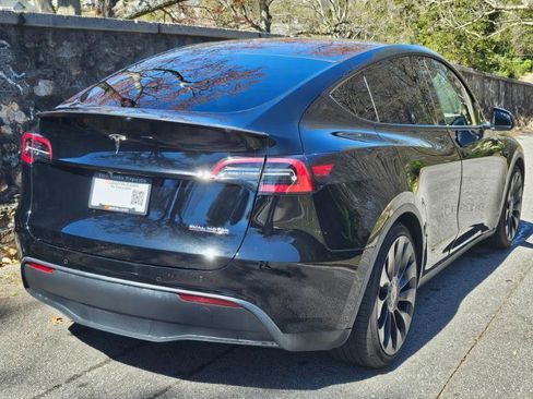Used 2022 Tesla Model Y Performance image 10