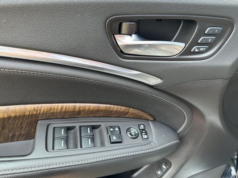 Used 2020 Acura MDX w/ Technology Package FWD image 15