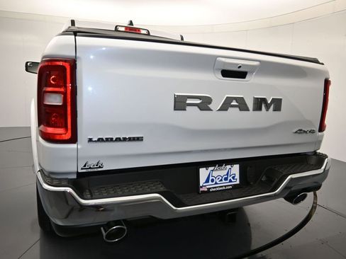 New 2026 RAM 1500 Laramie AWD/4WD image 24
