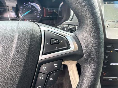 Certified 2018 Ford Edge Titanium w/ Technology Package FWD image 27