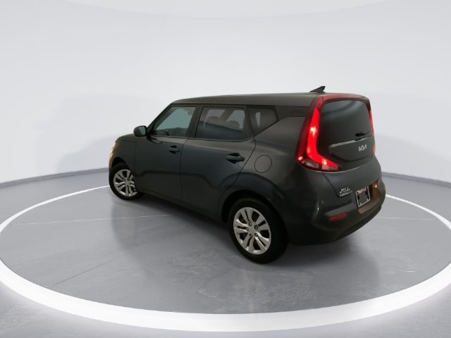 Used 2022 Kia Soul LX FWD image 4