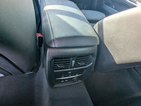 Used 2019 BMW 330i Sedan w/ Premium Package image 18