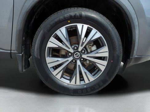 Certified 2021 Nissan Rogue SV image 10