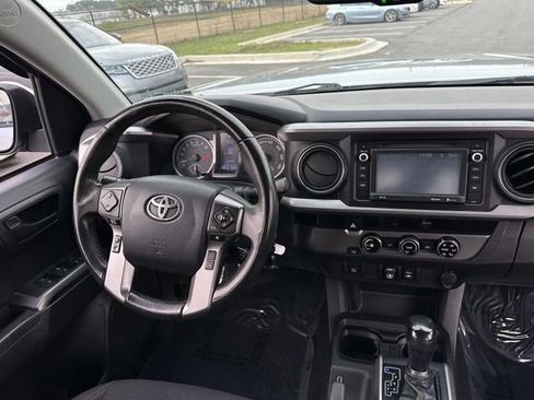 Used 2018 Toyota Tacoma SR5 image 16