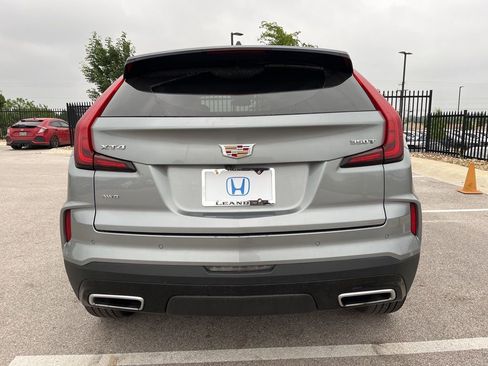 Used 2024 Cadillac XT4 Premium Luxury AWD/4WD image 5