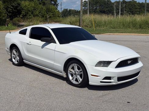 Used 2014 Ford Mustang Coupe RWD image 5