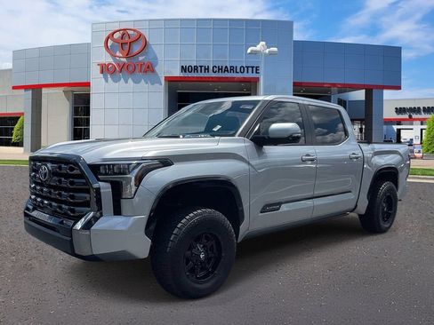 Used 2024 Toyota Tundra Platinum AWD/4WD image 5