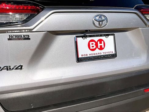 Used 2025 Toyota RAV4 XLE image 28