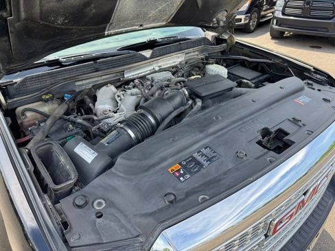 Used 2019 GMC Sierra 3500 Denali AWD/4WD image 25