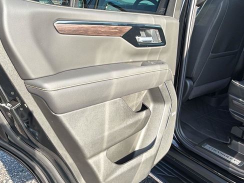 New 2026 Chevrolet Tahoe Premier w/ Sun And Tow Package AWD/4WD image 16