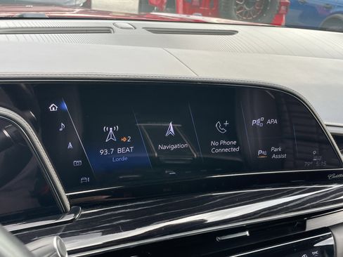 Used 2023 Cadillac Escalade V image 29