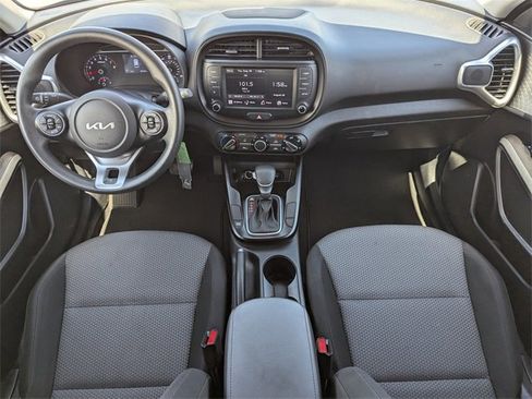 Used 2022 Kia Soul LX w/ Technology Package image 14