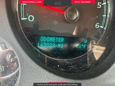 Used 2013 Chevrolet Suburban LT AWD/4WD image 13