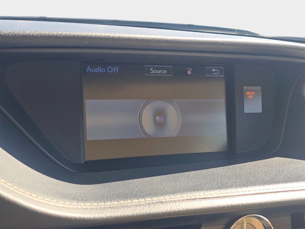Used 2015 Lexus ES 300h w/ Navigation System Package FWD image 24
