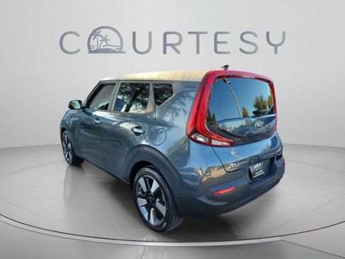 Used 2020 Kia Soul EX w/ Option Group 015 FWD image 2