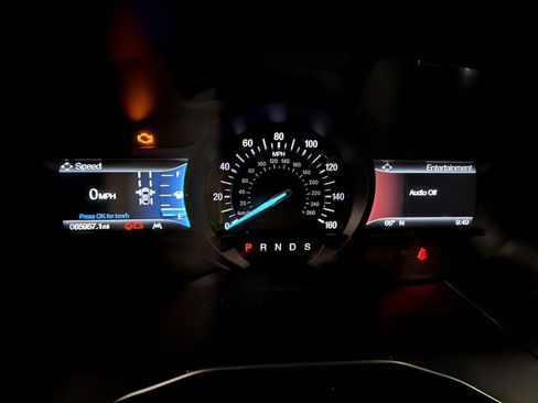 Used 2019 Ford Edge Titanium w/ Cold Weather Package AWD/4WD image 21