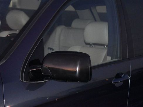 Used 2004 BMW X5 3.0i image 38