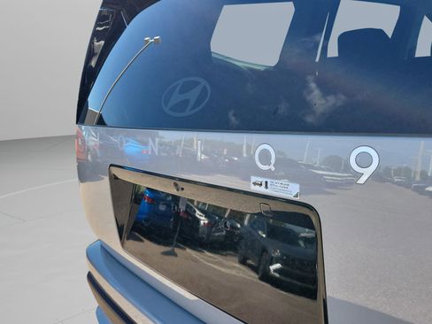 New 2026 Hyundai Ioniq 9 SE image 6