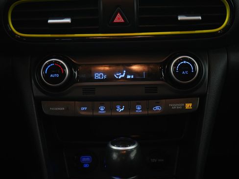 Used 2020 Hyundai Kona Ultimate w/ Cargo Package FWD image 18