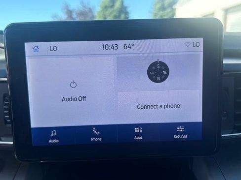 Used 2024 Ford Explorer XLT w/ Equipment Group 202A AWD/4WD image 14