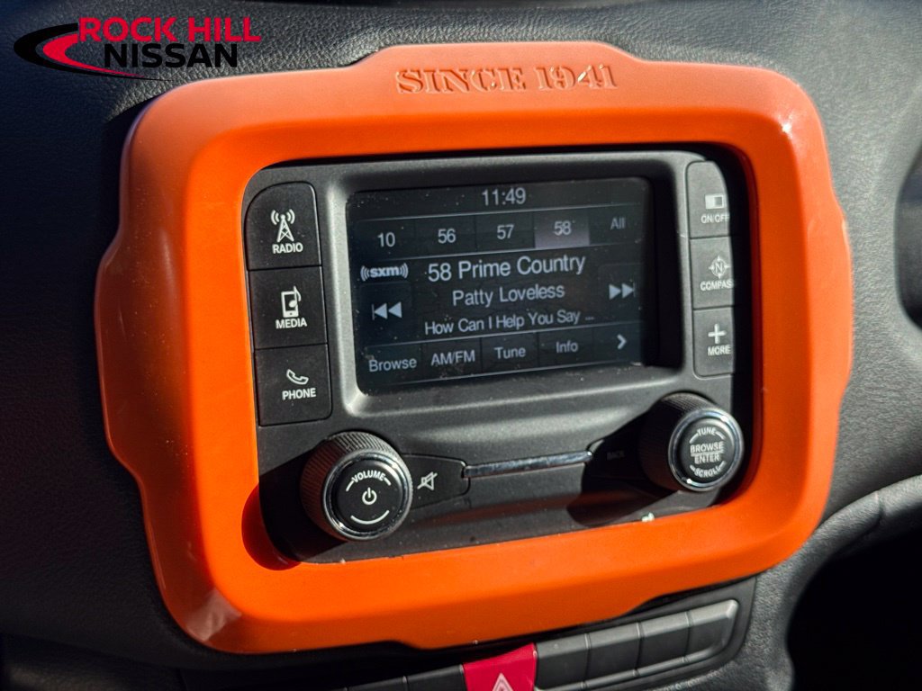 Used 2015 Jeep Renegade Latitude w/ Popular Equipment Group FWD image 33
